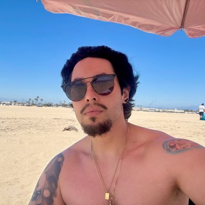 strokeitbro's profile picture