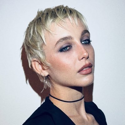 Emma Chamberlain Access's profile picture