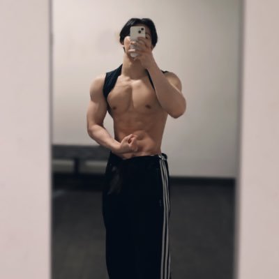 tncharo's profile picture