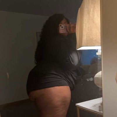 msprettyprivile's profile picture