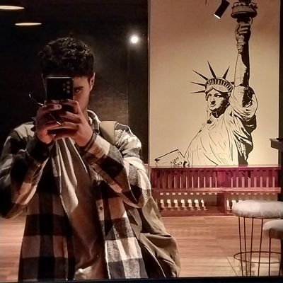Bruce Wayne's profile picture