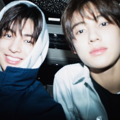 off-line's profile picture