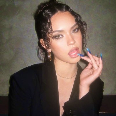 luna 🌙's profile picture