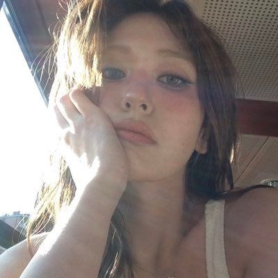 hourly somi's profile picture
