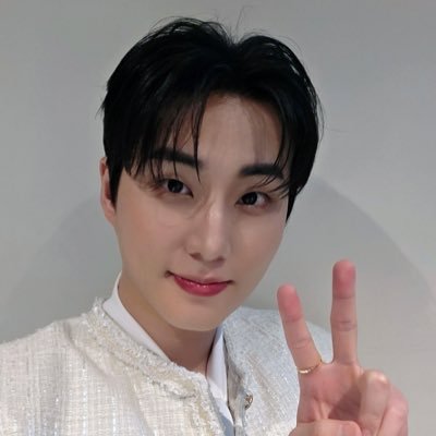 먀먀's profile picture