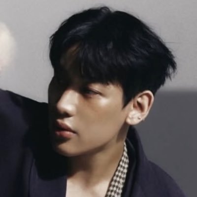 YaiSuJaa's profile picture