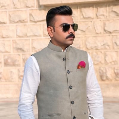 Devraj_mandani's profile picture