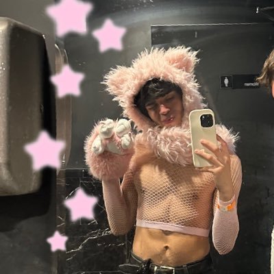 anthony ♡ •*:・゚☆'s profile picture