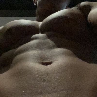 𝗬𝗼𝘂𝗿 𝗪𝗲𝗱𝗴𝗶𝗲 𝗕𝘂𝗹𝗹𝘆's profile picture