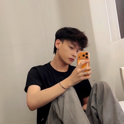 zackimsr's profile picture