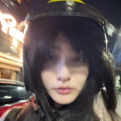 decwishblue's profile picture