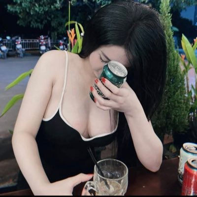 Thanh Trúc lady👩🏻‍❤️‍💋‍👨🏼👩🏻‍❤️‍💋‍👨🏼's profile picture