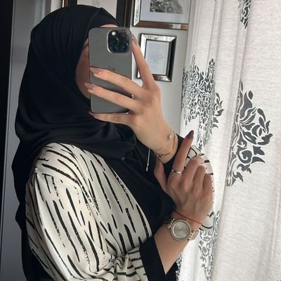 DulYesim35's profile picture