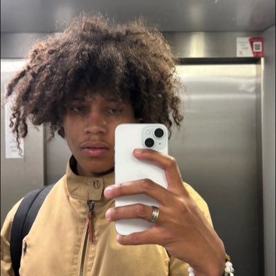 deregleurrrr's profile picture