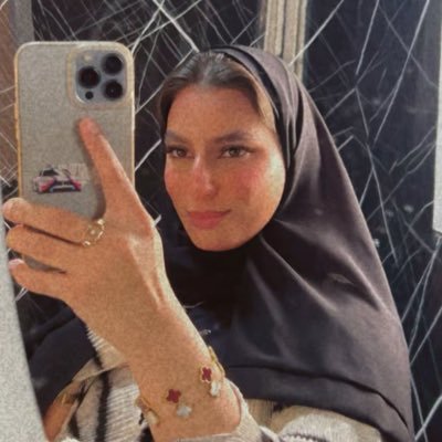 dena_Zzz's profile picture