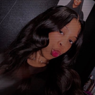 loveesinjai's profile picture