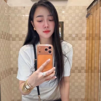Hà Tú's profile picture
