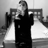 L A R A's profile picture
