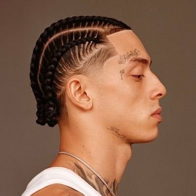 кєνín's profile picture