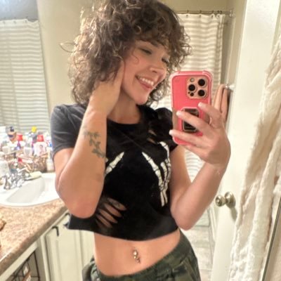 MysticSoles444's profile picture