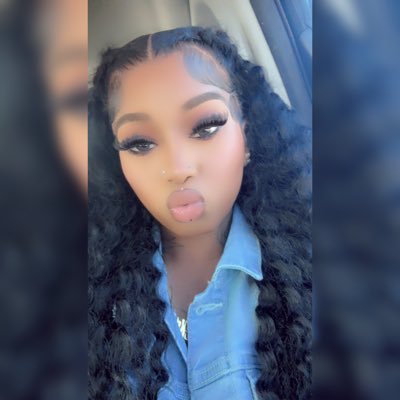 🫧 𝐓𝐈𝐍𝐘 the lil one 🎀's profile picture