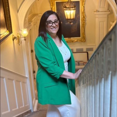 Joann Ariola NYC Council District 32's profile picture