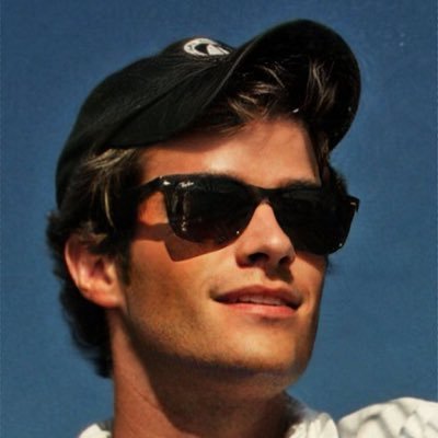 ▼ Kiel James Patrick's profile picture