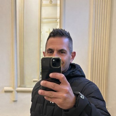 David 🔻's profile picture