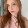 Thayná's profile picture