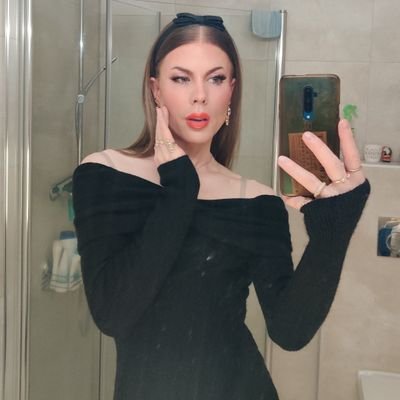 AeliaNox's profile picture