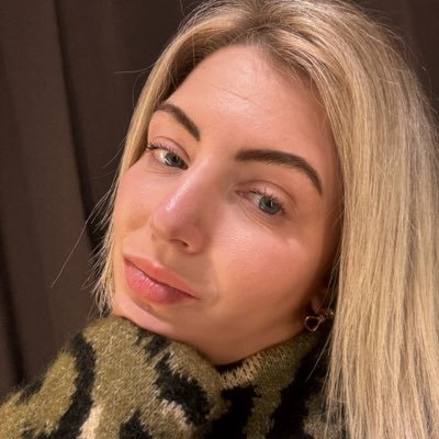 CLAIRE X's profile picture