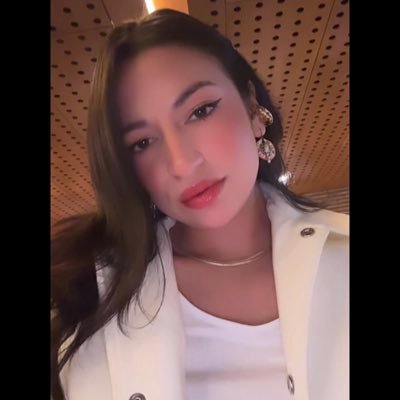 Fe 💫's profile picture