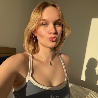 diehollylolly's profile picture