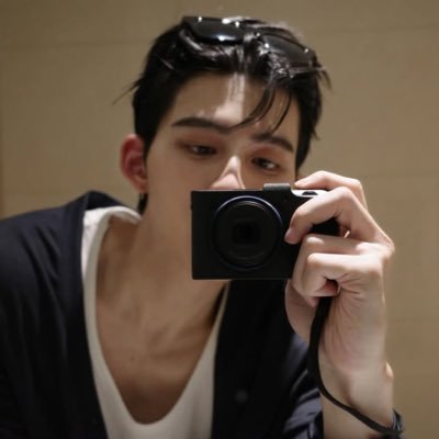 Chew ☾'s profile picture