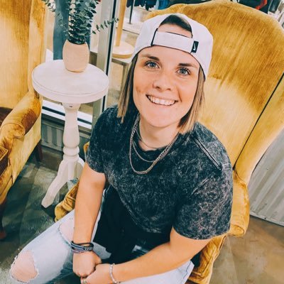 TheUASignGirl's profile picture