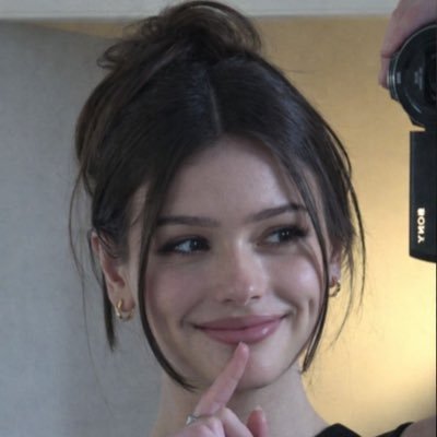 LOo's profile picture