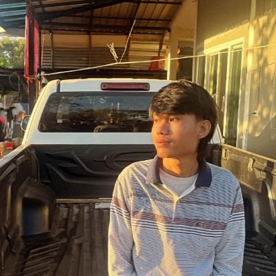 pee's profile picture