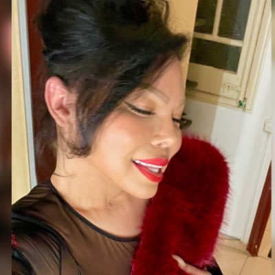 vivypariss's profile picture