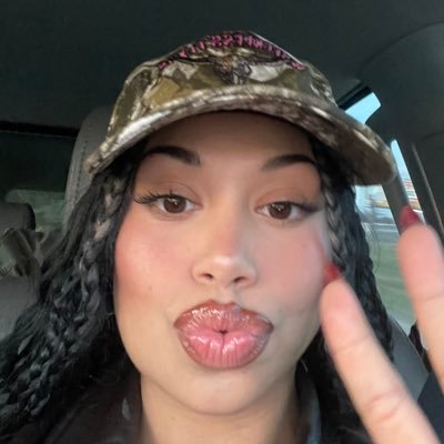 MaddiMays's profile picture