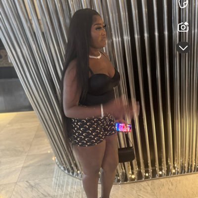 6FOOTSTALLION🌟's profile picture