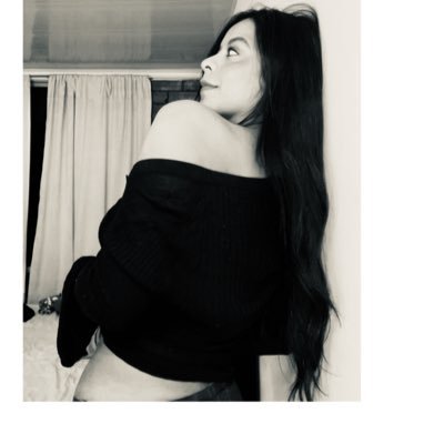 Mooureena's profile picture
