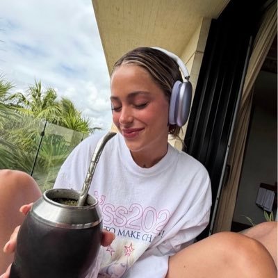 todo sobre Tini's profile picture
