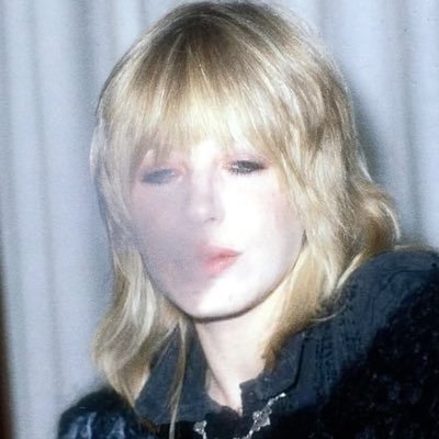 jana the evil witch (resurrected)'s profile picture