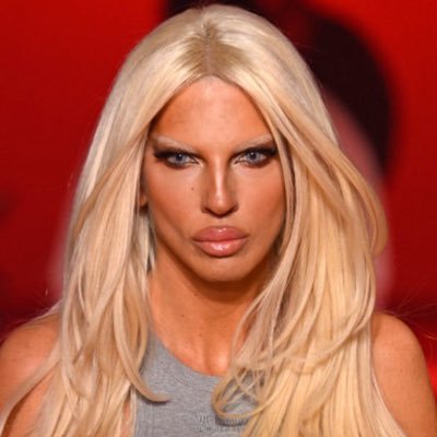 KARLYBICH's profile picture