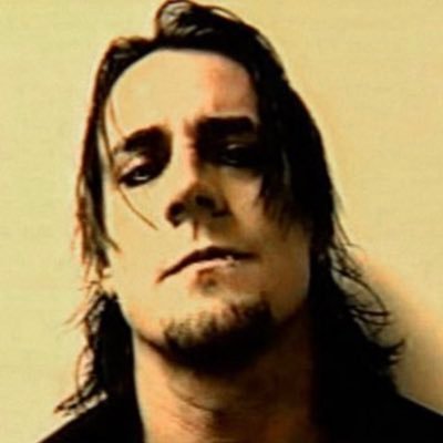 ‘j.'s profile picture