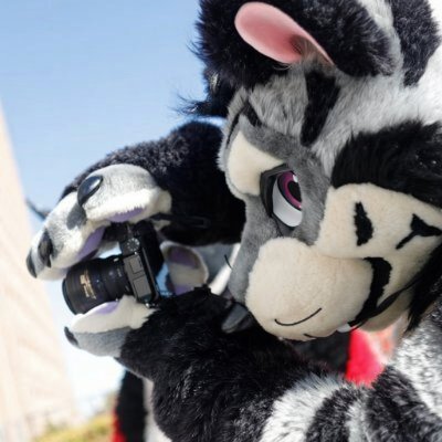 7jR8N381Dy6Y2xm's profile picture
