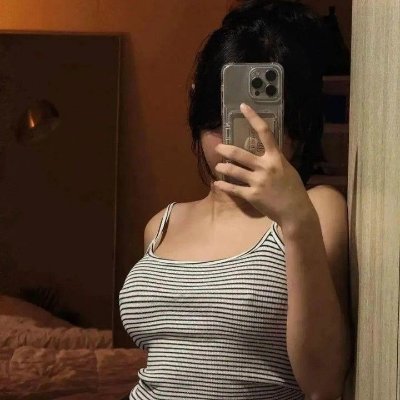 zenaazhra's profile picture