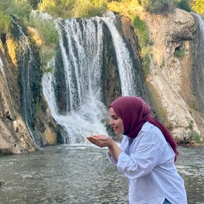 meryem's profile picture