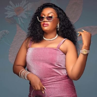 Lady Confessor 🌹's profile picture