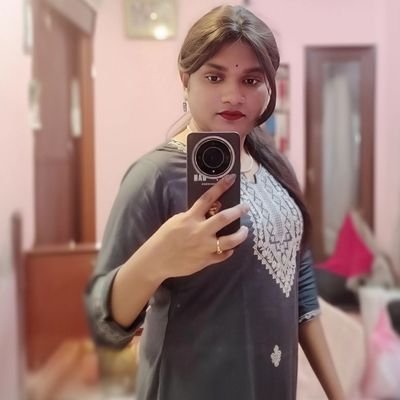 Safa CD bottom's profile picture